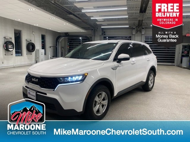 2023 Kia Sorento LX's photo