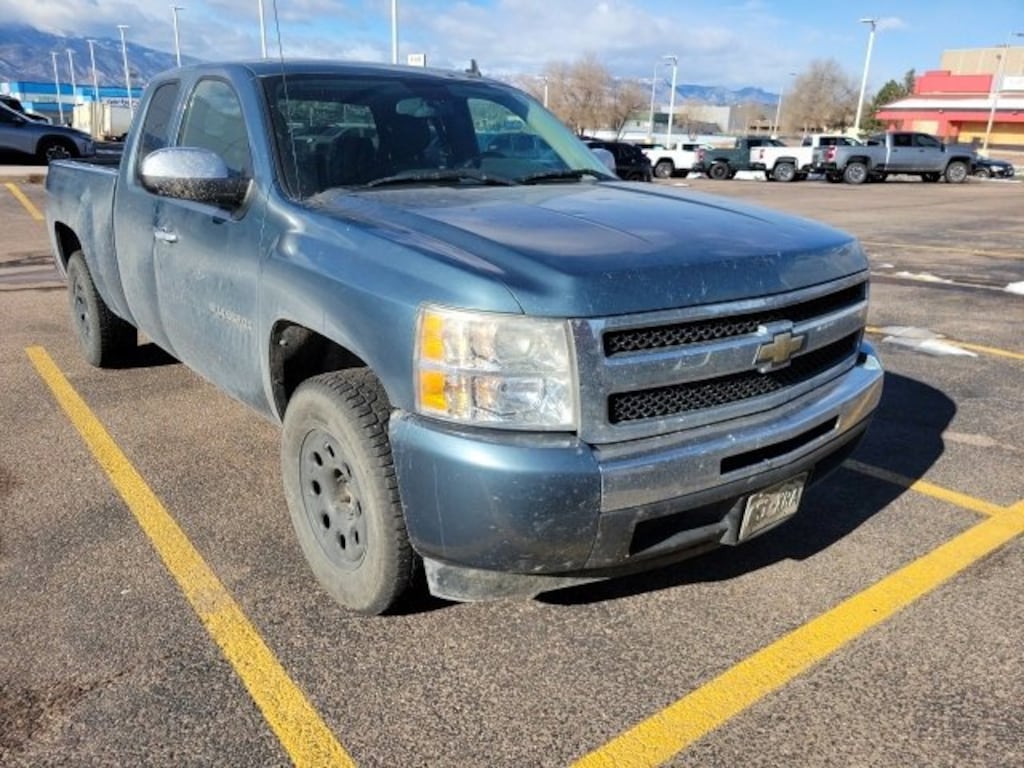 Used 2010 Chevrolet Silverado 1500 LT Truck Extended Cab