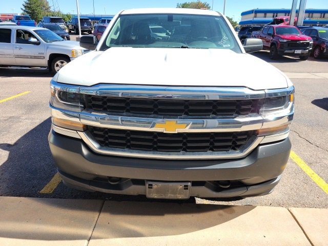 2019 Chevrolet Silverado 1500 photo 2