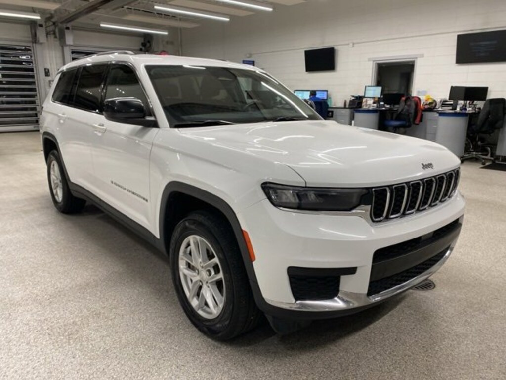 Used 2023 Jeep Grand Cherokee L Laredo SUV