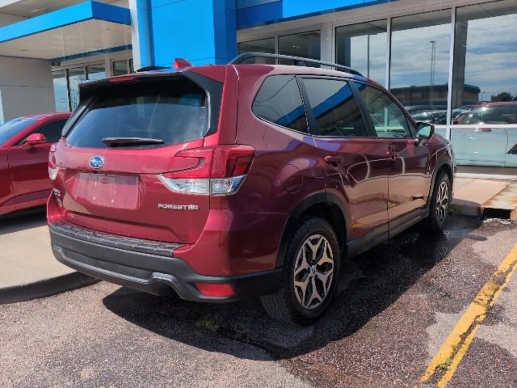 Used 2021 Subaru Forester Premium SUV