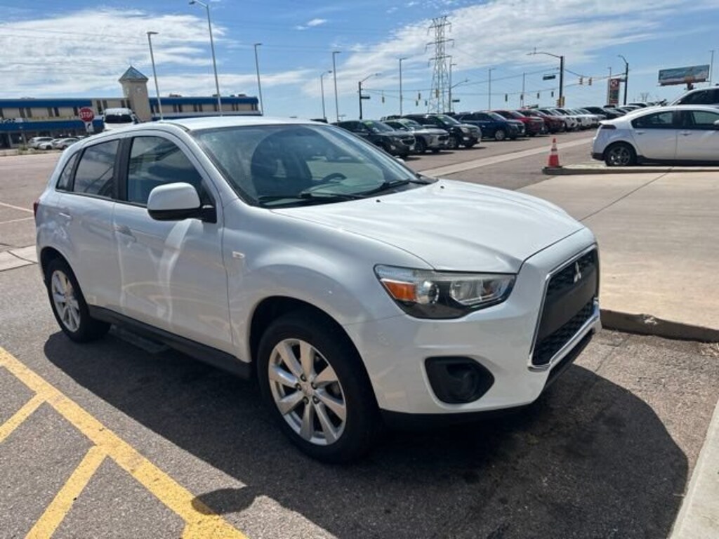 Used 2014 Mitsubishi Outlander Sport ES SUV