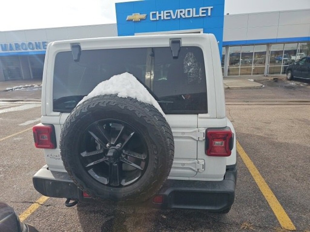 Used 2021 Jeep Wrangler Unlimited Sahara SUV