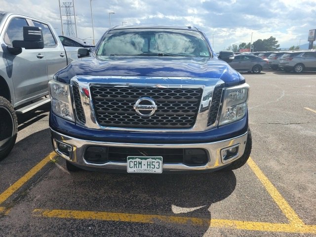 2017 Nissan Titan SV photo 2