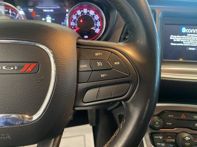 2022 Dodge Challenger SXT - Photo 13
