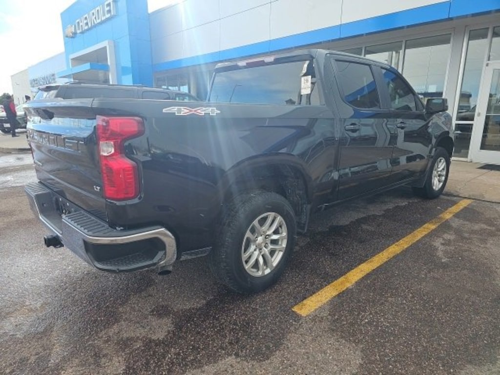 Used 2021 Chevrolet Silverado 1500 LT Truck Crew Cab
