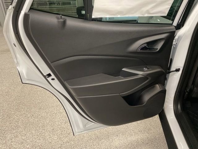 2026 Chevrolet Trax LT - Photo 28