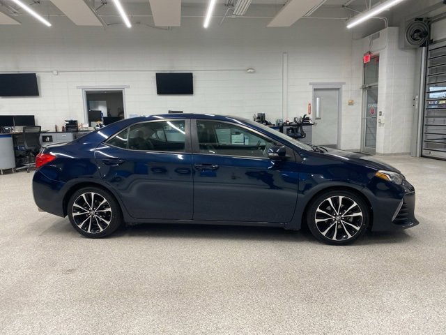 2018 Toyota Corolla L photo 3