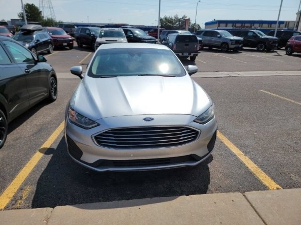 Used 2019 Ford Fusion SE Sedan
