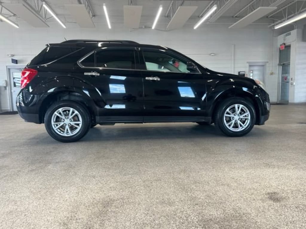 Used 2017 Chevrolet Equinox LT SUV