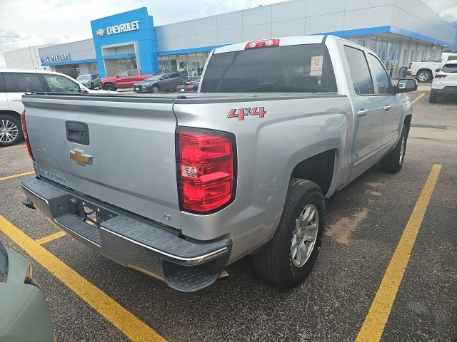 2018 Chevrolet Silverado 1500 LT photo 4