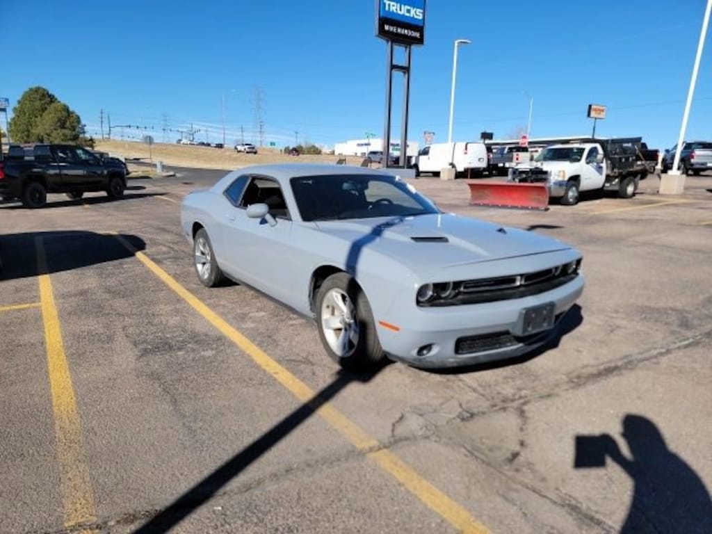 Used 2022 Dodge Challenger SXT Coupe