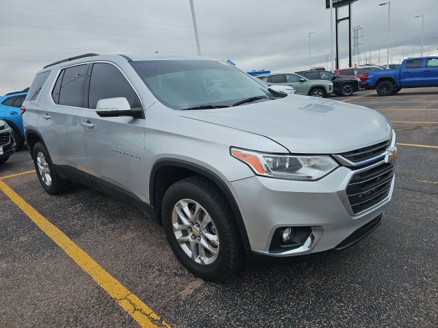 2021 Chevrolet Traverse Cloth 1LT photo 3