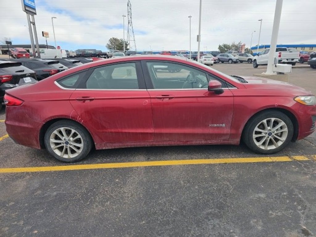 Used 2019 Ford Fusion Hybrid SE Sedan