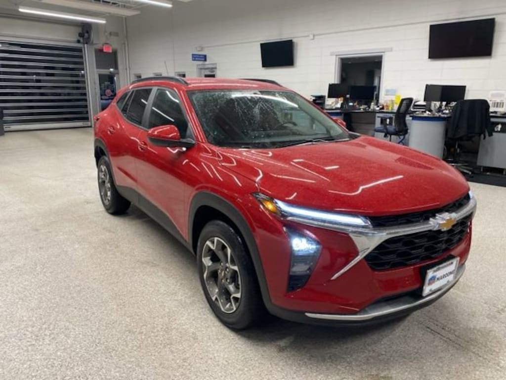 New 2026 Chevrolet Trax LT SUV