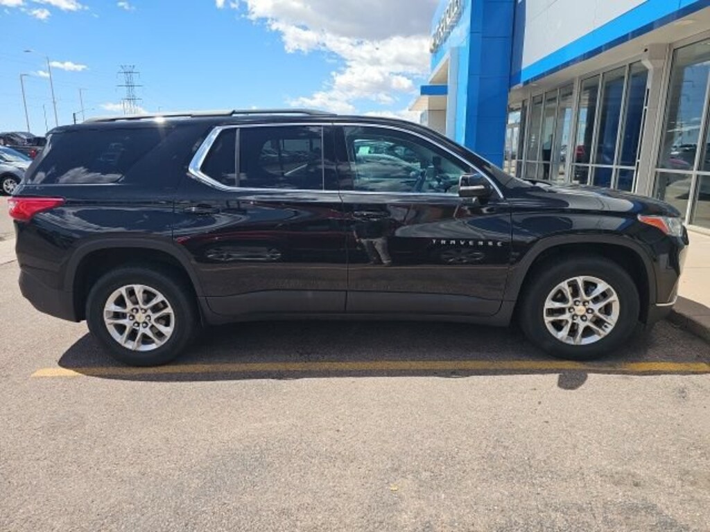 Used 2021 Chevrolet Traverse LT Cloth w/1LT SUV