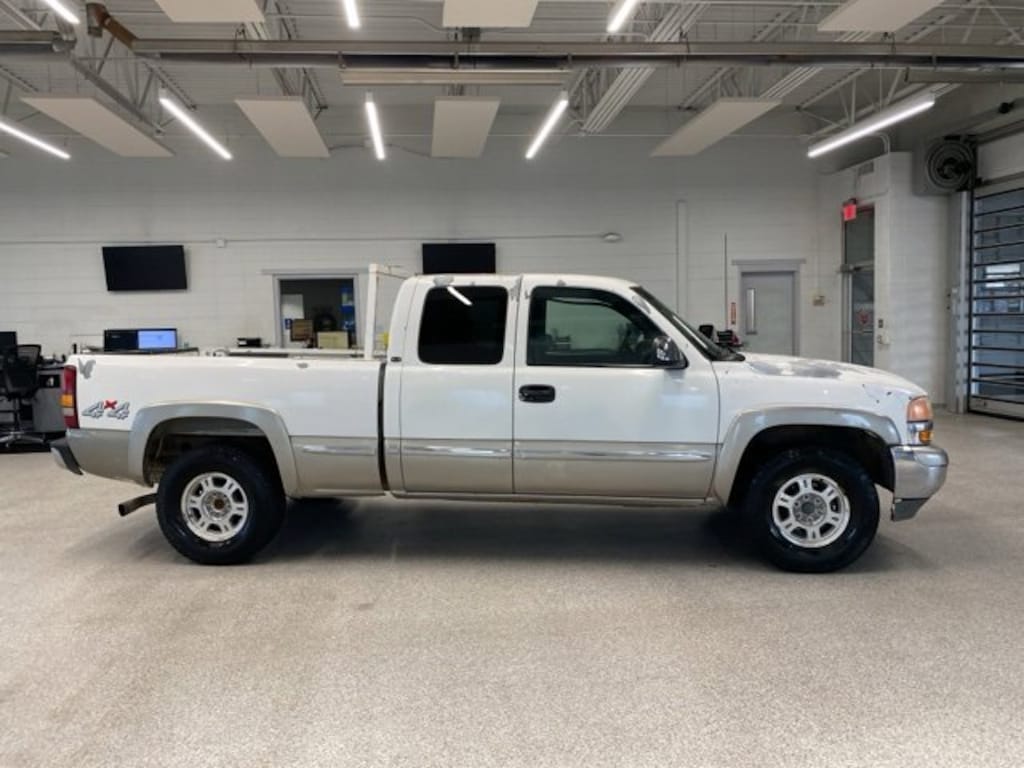 Used 2002 GMC Sierra 1500  Truck Extended Cab