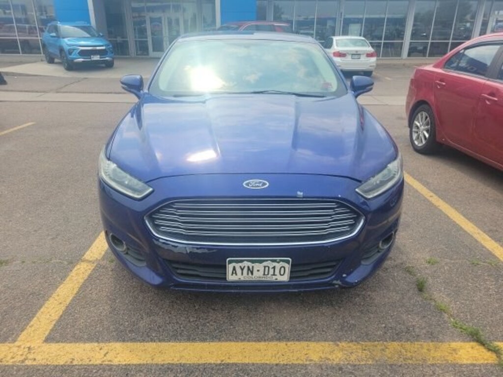Used 2016 Ford Fusion SE Sedan