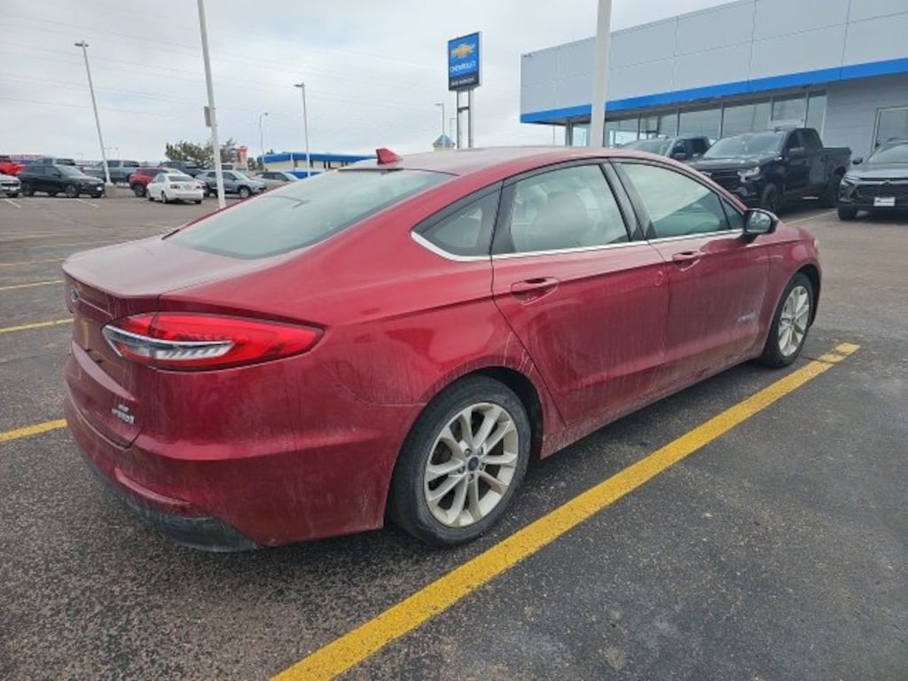 Used 2019 Ford Fusion Hybrid SE Sedan
