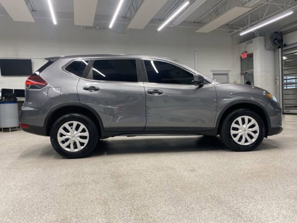 Used 2020 Nissan Rogue S SUV