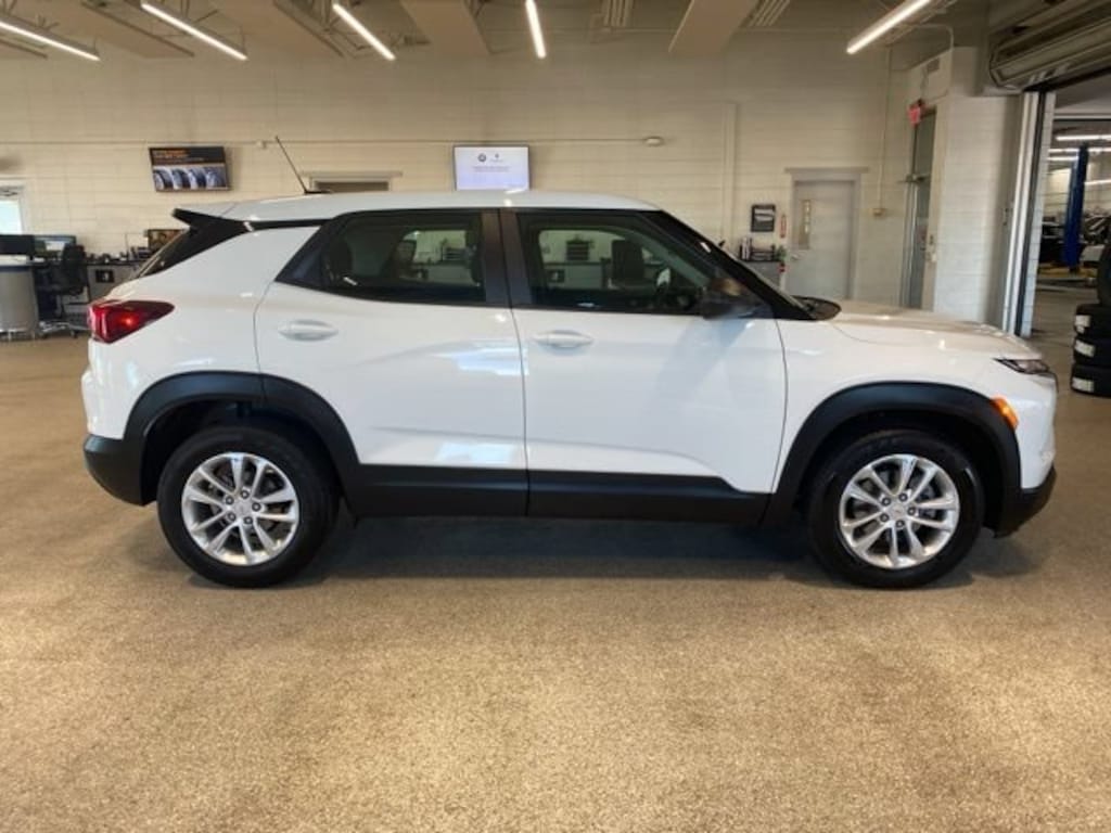 Used 2024 Chevrolet Trailblazer LS SUV