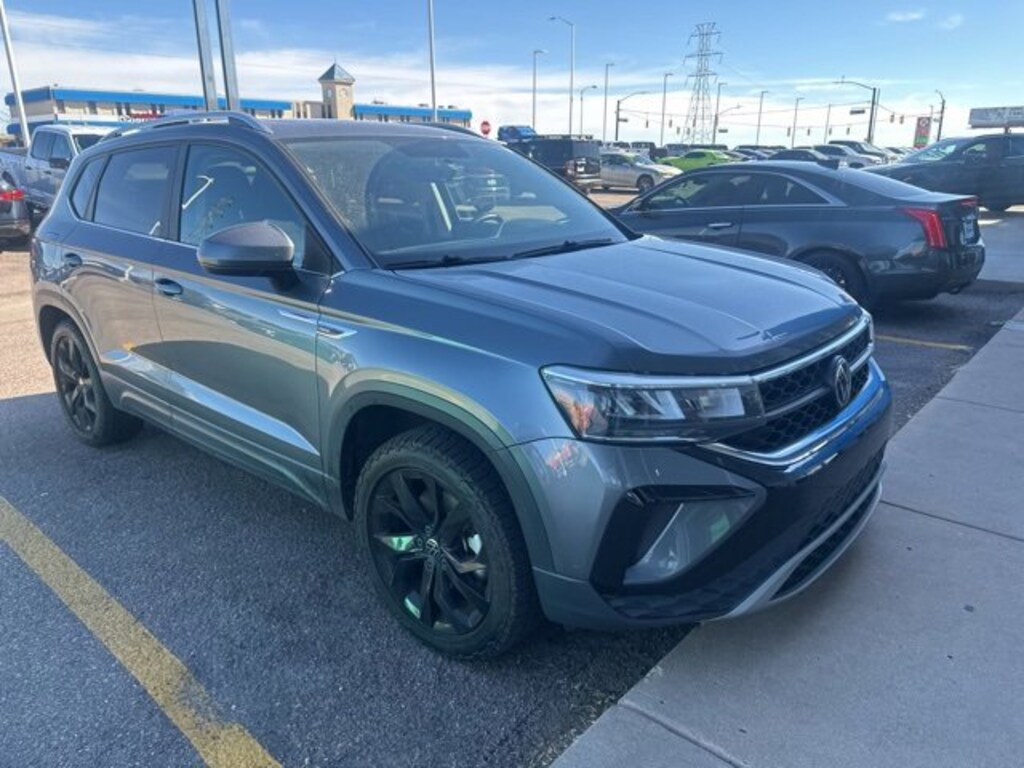 Used 2022 Volkswagen Taos 1.5T SE SUV
