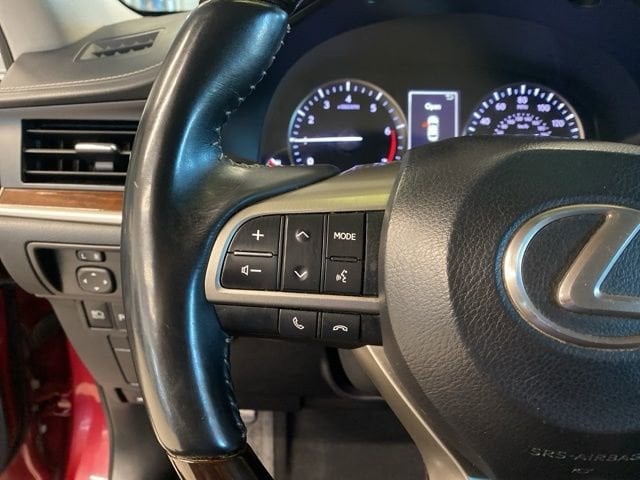 2018 Lexus ES 350 - Photo 15