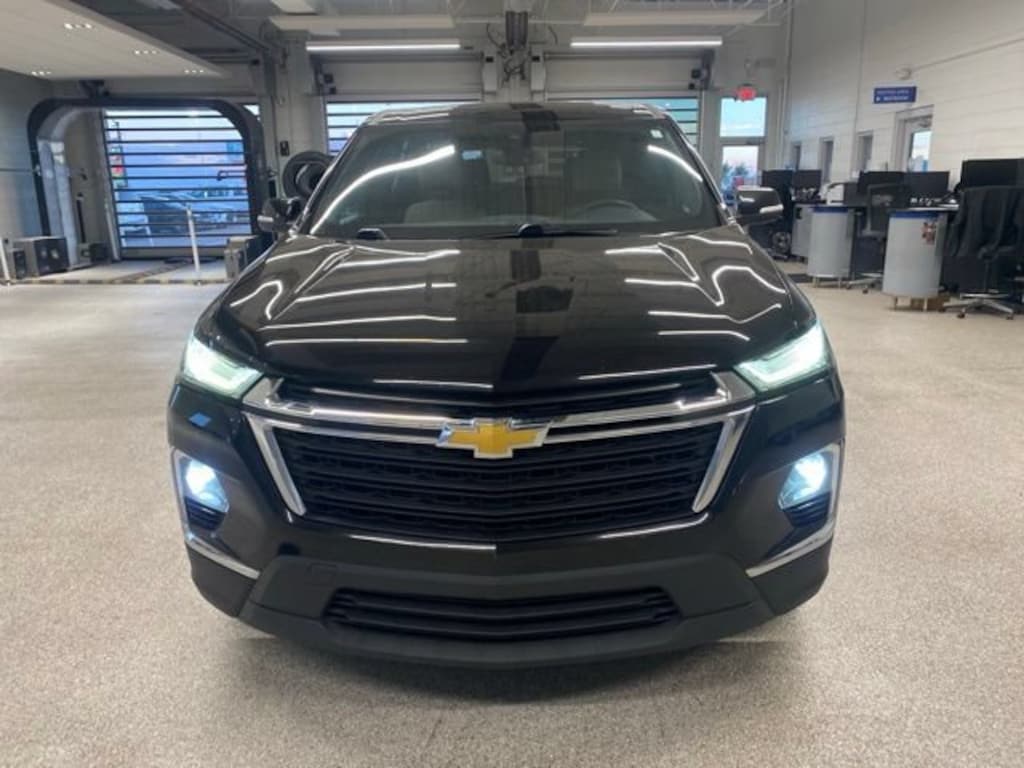 Used 2023 Chevrolet Traverse LS w/1FL SUV