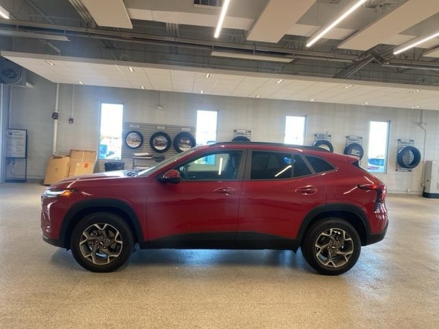 2026 Chevrolet Trax LT - Photo 9