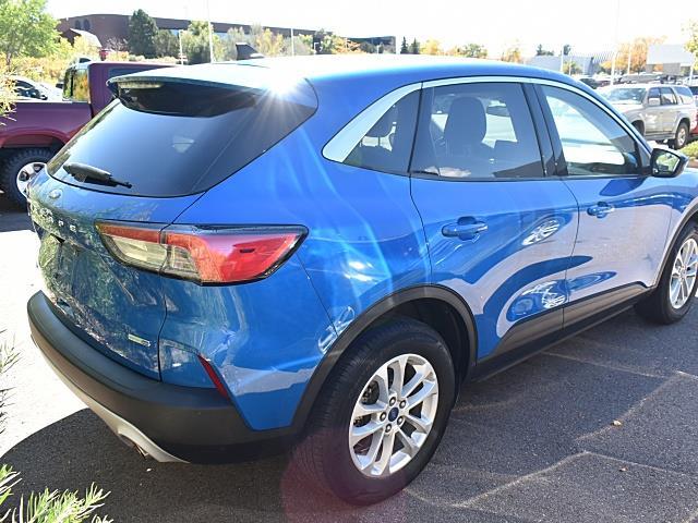 2020 Ford Escape SE photo 4