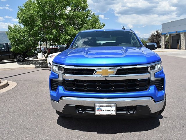 2025 Chevrolet Silverado 1500 LT photo 2