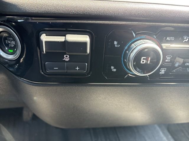 2024 GMC Sierra 1500 SLT - Photo 30
