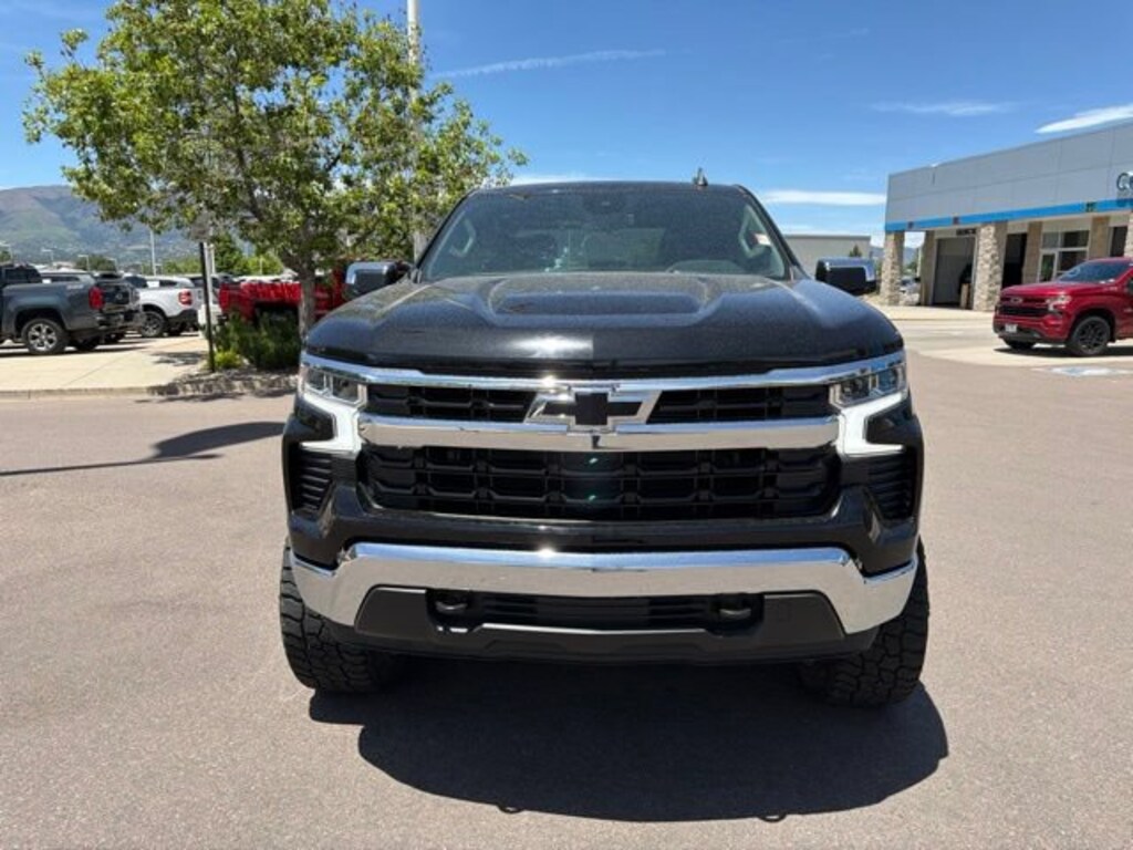 Used 2022 Chevrolet Silverado 1500 LT w/1LT Truck Crew Cab