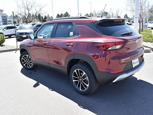 2025 Chevrolet Trailblazer LT photo 4