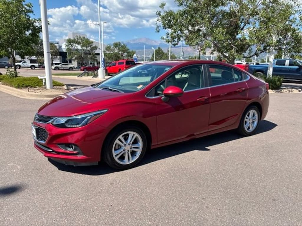 Used 2018 Chevrolet Cruze LT Auto Sedan
