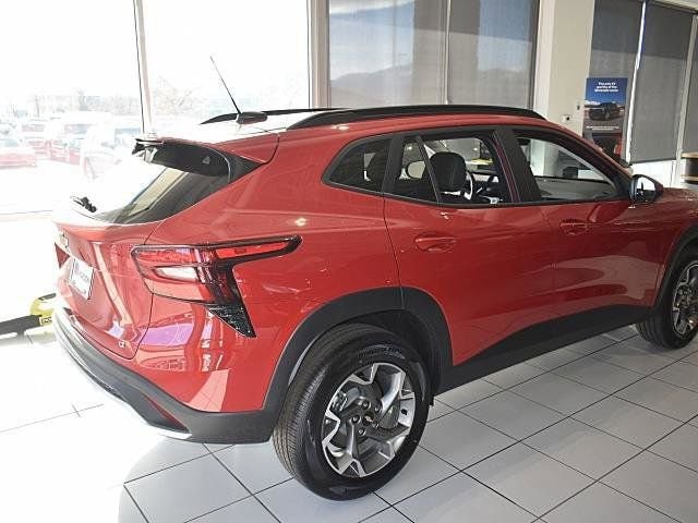 2026 Chevrolet Trax LT - Photo 6