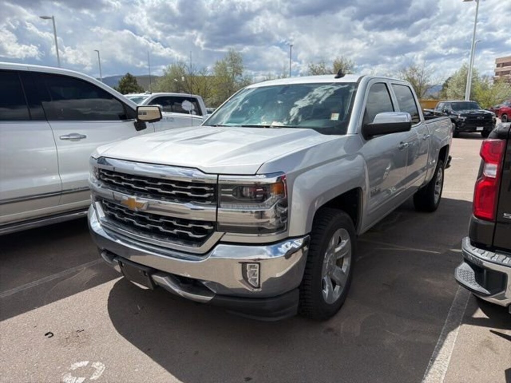 Used 2018 Chevrolet Silverado 1500 LTZ w/1LZ Truck Crew Cab