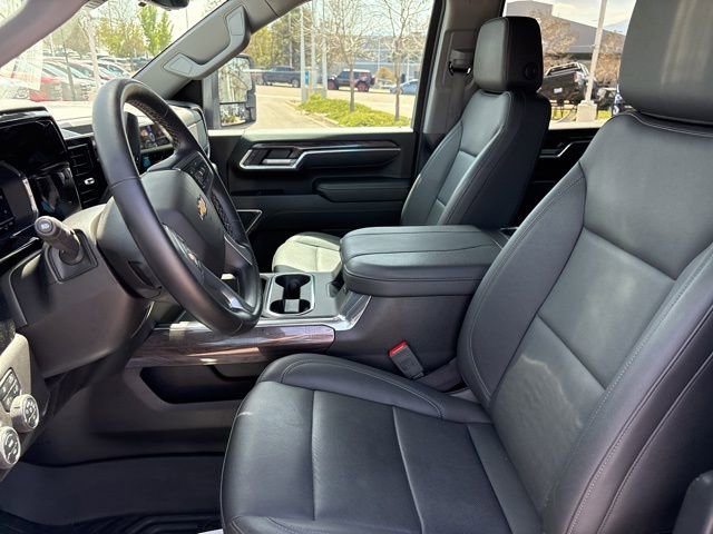2025 Chevrolet Silverado 2500HD LTZ - Photo 13