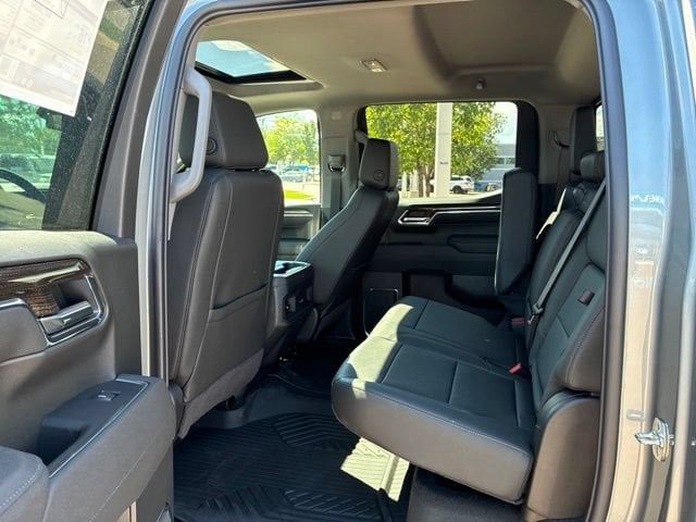 2026 Chevrolet Silverado 1500 LT Trail Boss - Photo 8