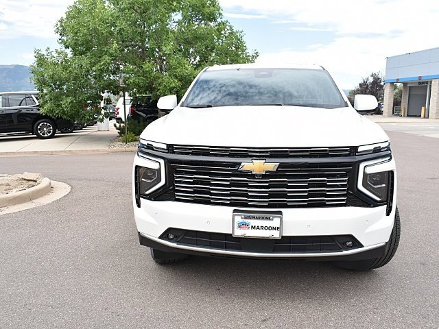 2025 Chevrolet Suburban High Country photo 2