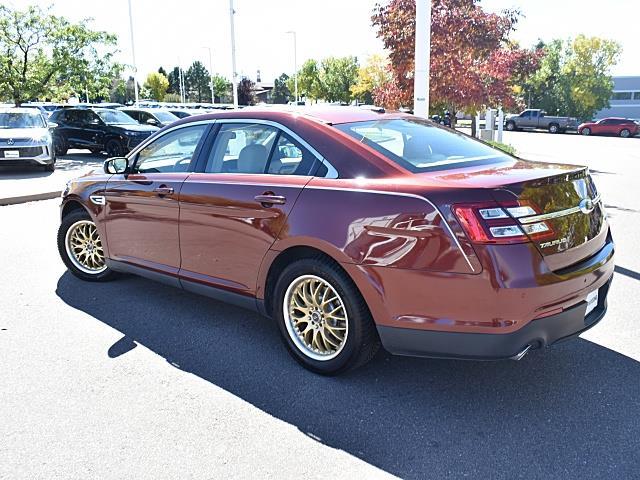 2015 Ford Taurus Limited photo 4