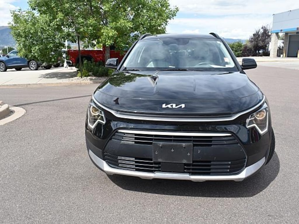 Used 2023 Kia Niro EX SUV