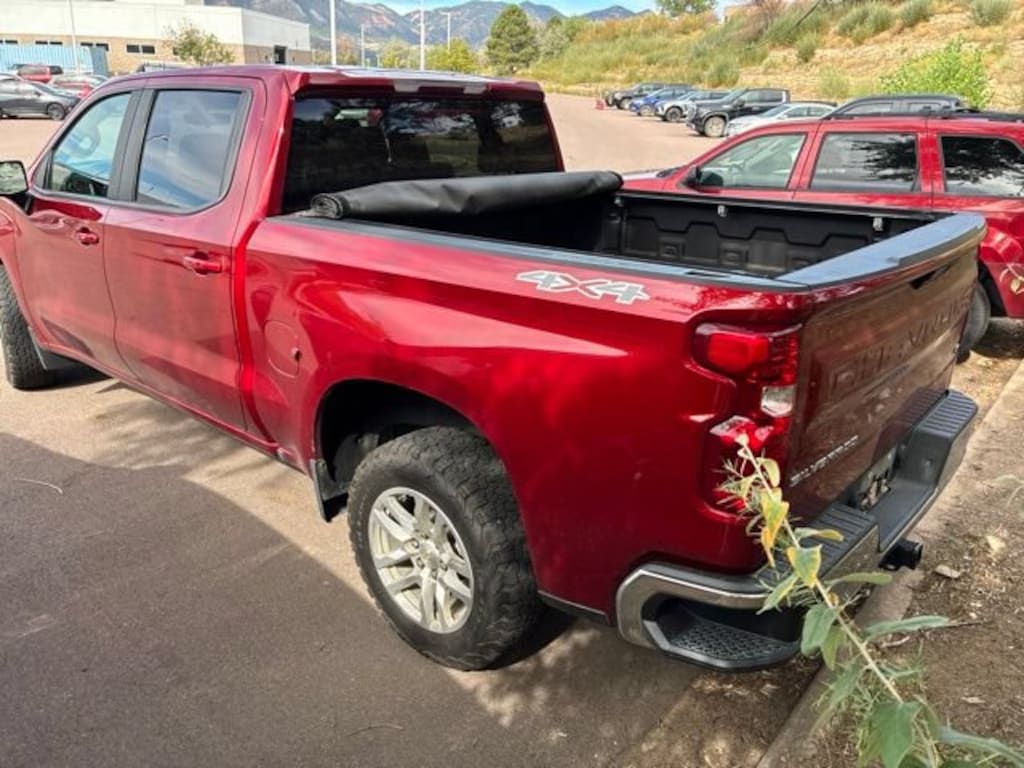 Used 2021 Chevrolet Silverado 1500 LT Truck Crew Cab