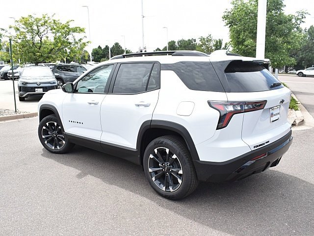 2026 Chevrolet Equinox RS photo 2
