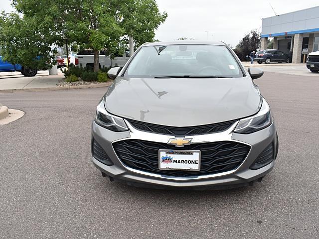 2019 Chevrolet Cruze LT photo 2