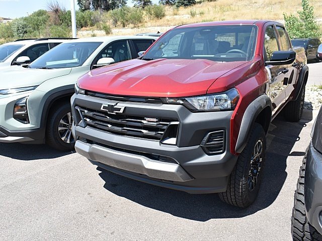 2026 Chevrolet Colorado Trail Boss photo 2