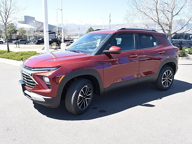 2025 Chevrolet Trailblazer LT photo 3