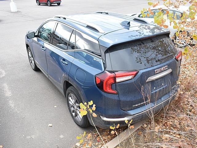 2024 Gmc Terrain SLT photo 3