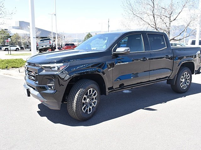 2025 Chevrolet Colorado Z71 photo 3