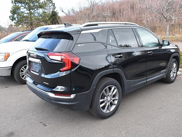 2024 Gmc Terrain SLT photo 3